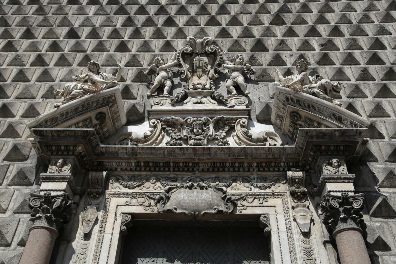 Palazzo Carafa Della Spina Apartment Naples Luaran gambar